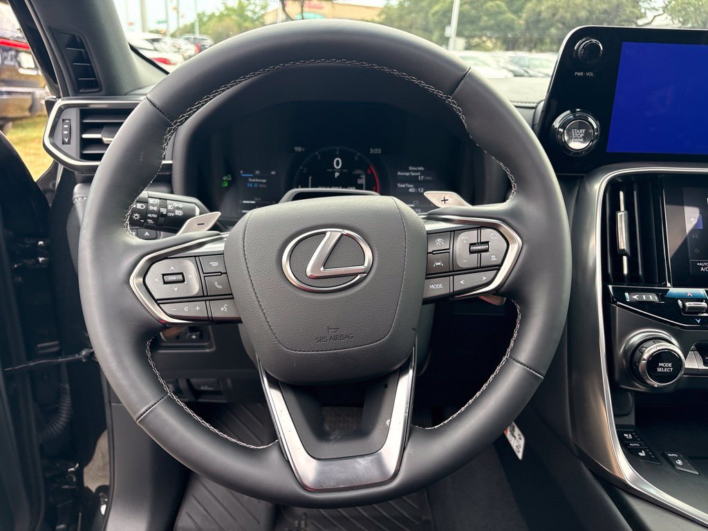 Certified 2025 Lexus LX 600 4WD w/ Interior Upgrade Package image 13