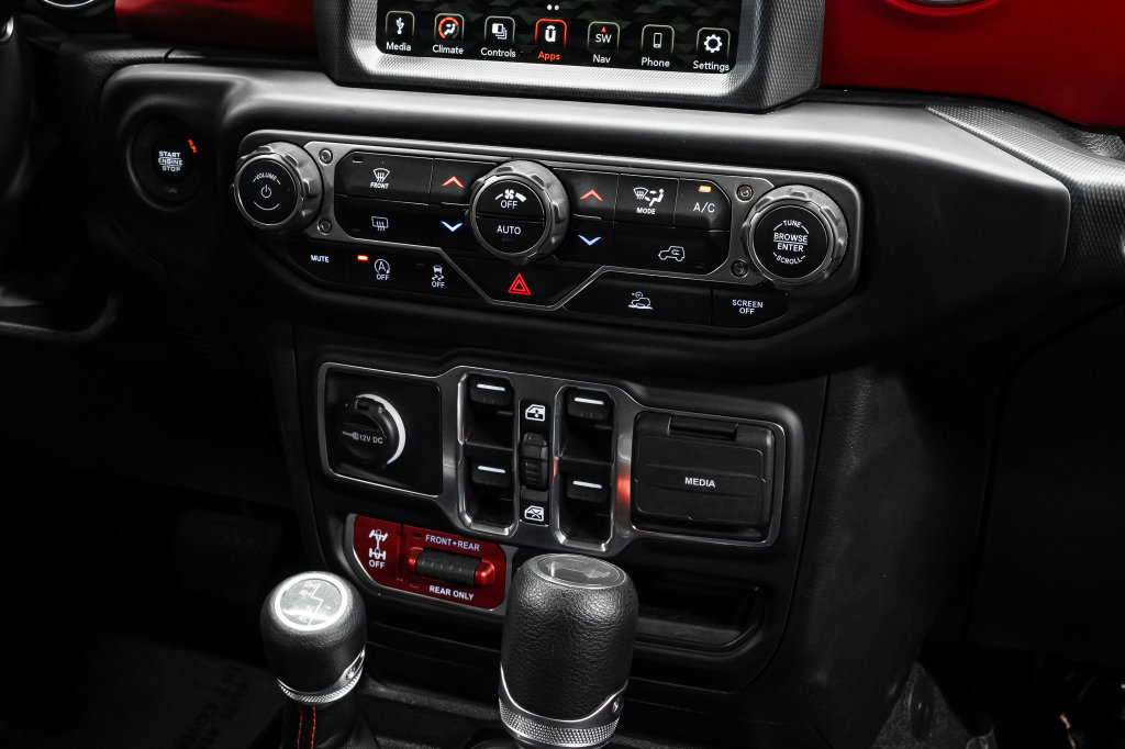 Used 2023 Jeep Wrangler Unlimited Rubicon AWD/4WD image 30
