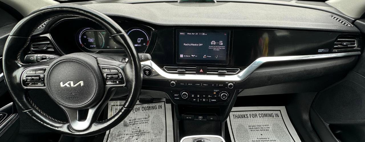 Used 2022 Kia Niro EX w/ Cold Weather Package FWD image 17