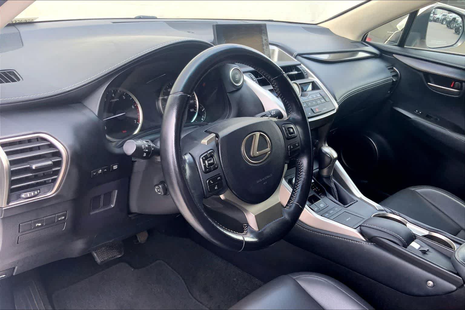 Used 2016 Lexus NX 200t FWD image 2