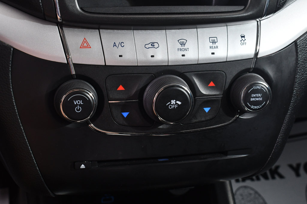 Used 2018 Dodge Journey SE FWD image 27