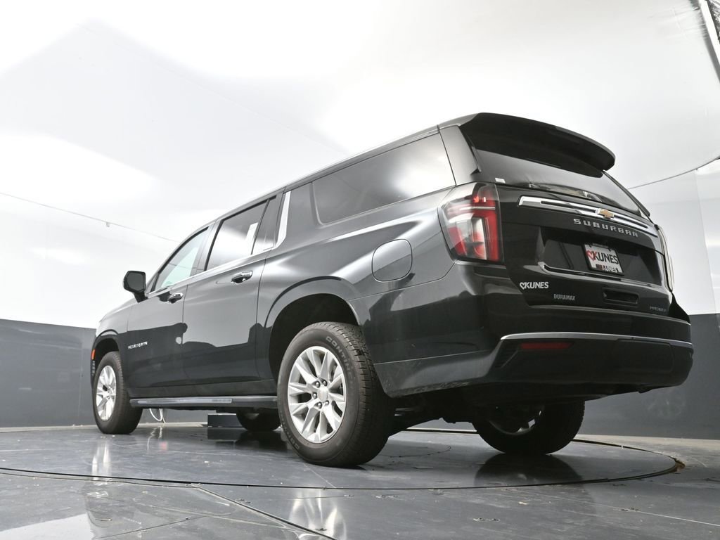 Used 2024 Chevrolet Suburban Premier image 57