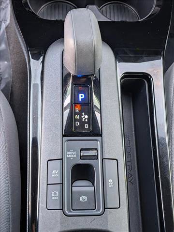 Used 2024 Toyota Prius LE image 12