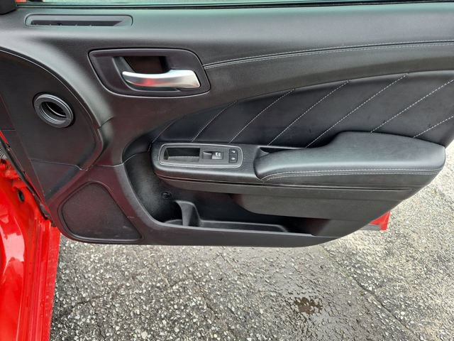 Used 2022 Dodge Charger R/T w/ Plus Group RWD image 33