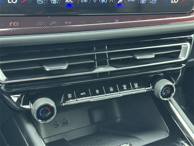 New 2026 Chevrolet Traverse RS w/ LPO, Floor Liner Package image 15