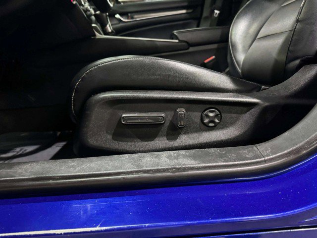 Used 2018 Honda Accord Sport image 12