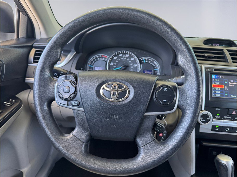 Used 2012 Toyota Camry LE FWD image 12