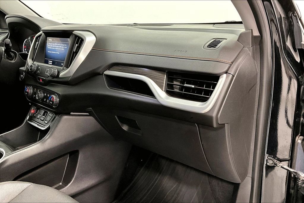 Used 2020 GMC Terrain SLT w/ Preferred Package image 19