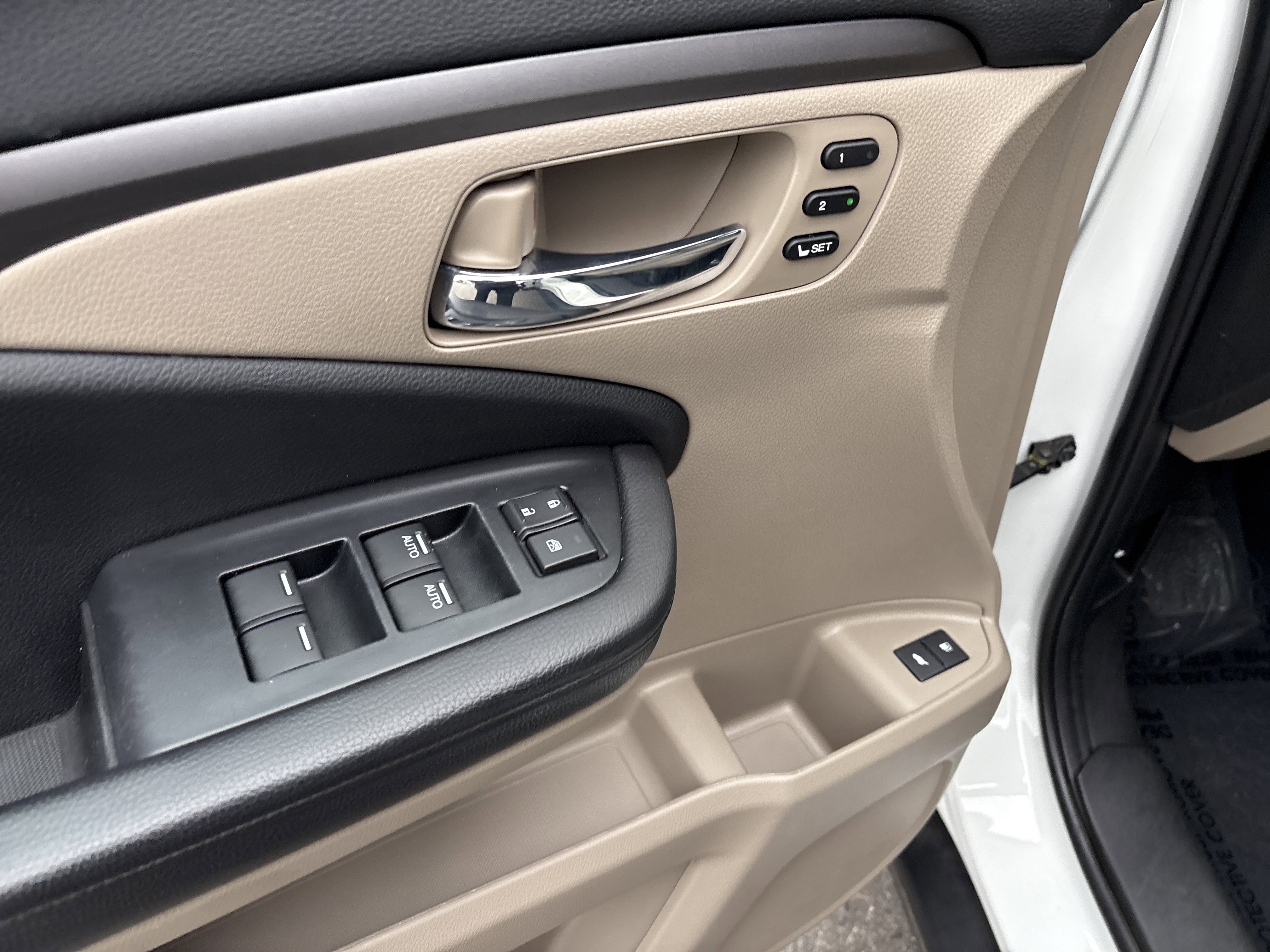 Used 2021 Honda Pilot EX-L image 16