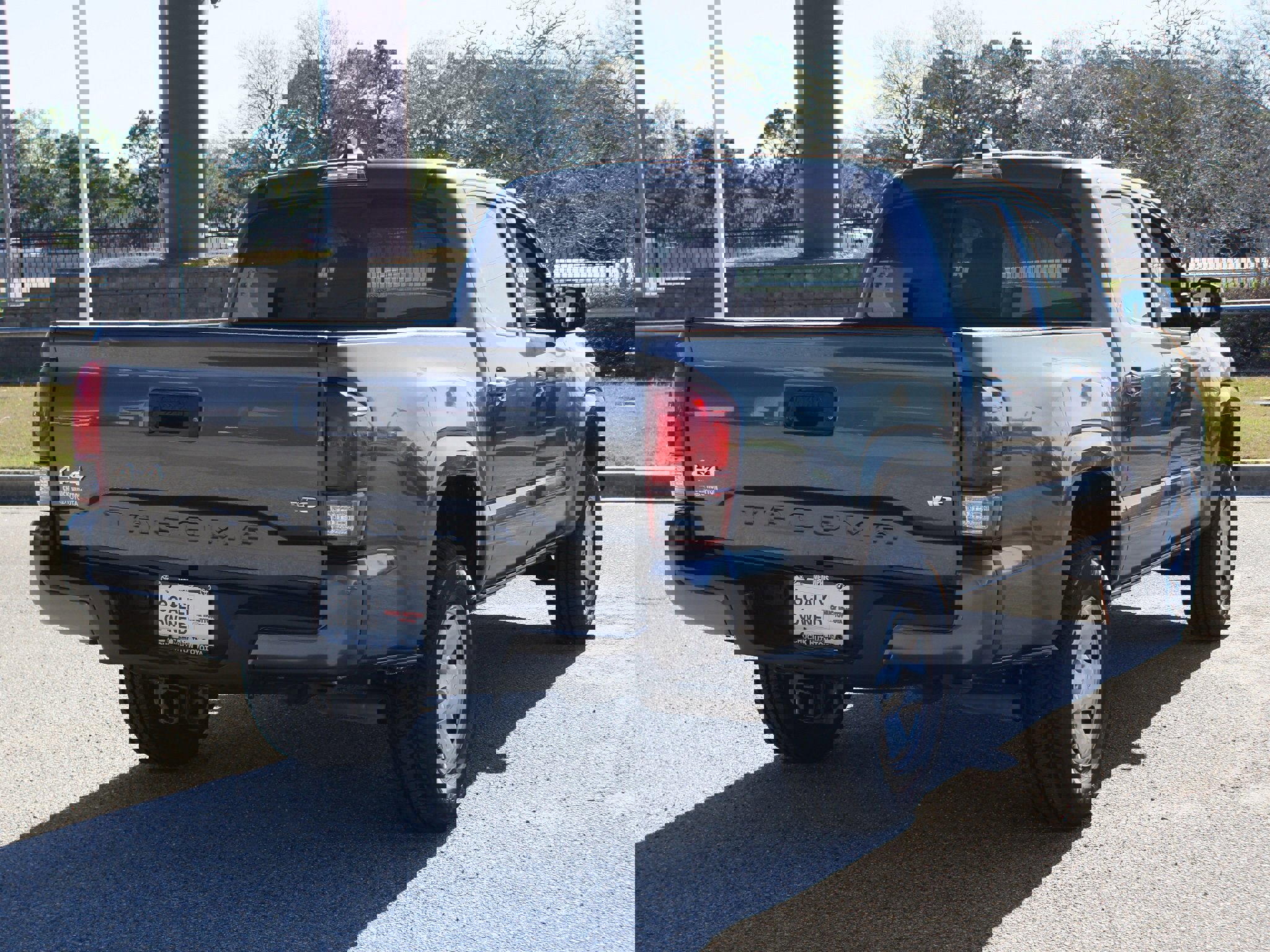 Used 2021 Toyota Tacoma SR image 17