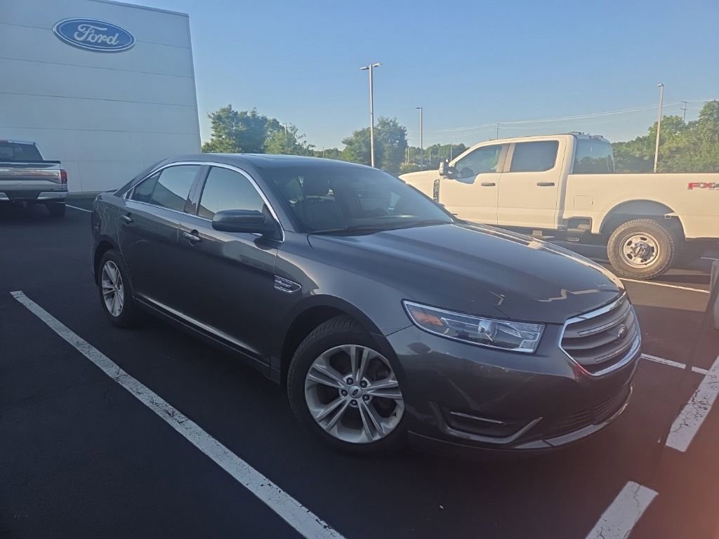 Used 2018 Ford Taurus SEL w/ Equipment Group 201A AWD/4WD video 1