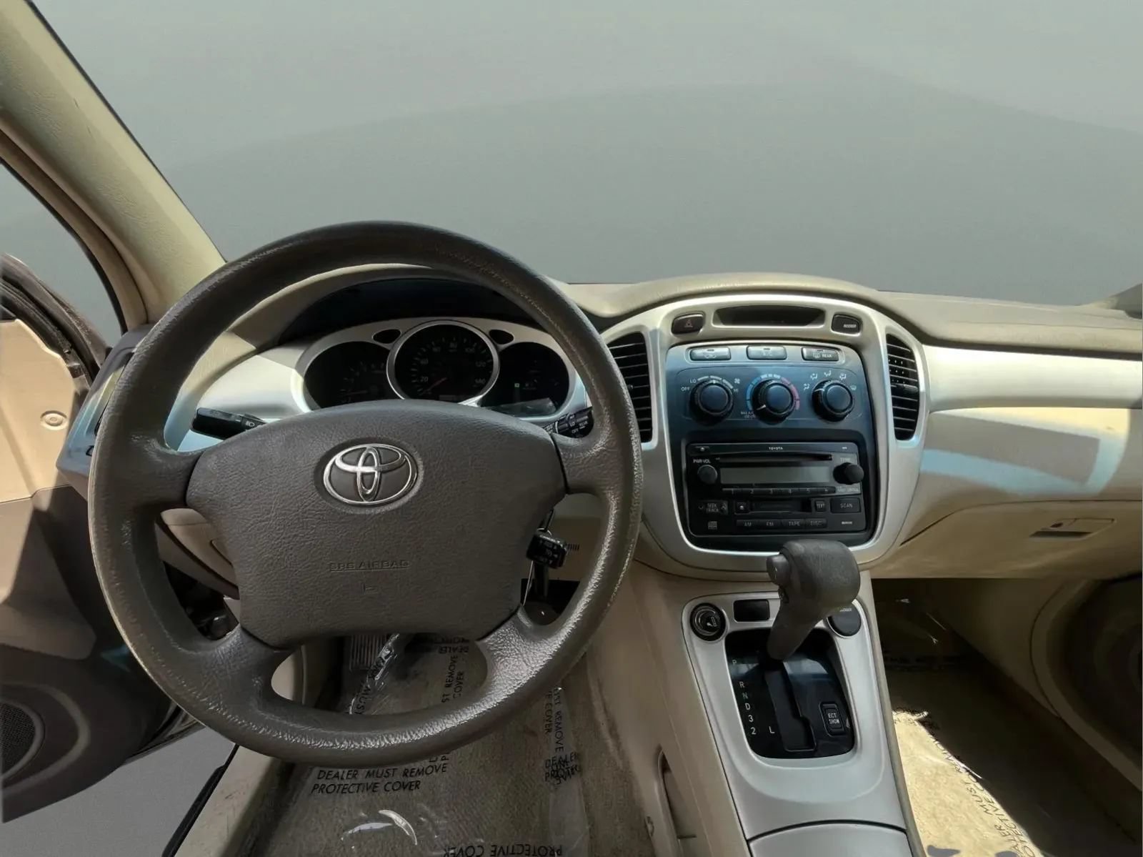 Used 2005 Toyota Highlander 4WD V6 w/ 3rd Row image 9
