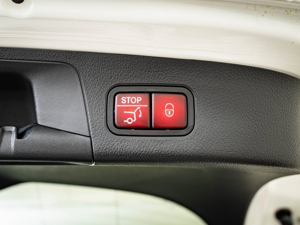 Certified 2025 Mercedes-Benz GLA 250 4MATIC image 19