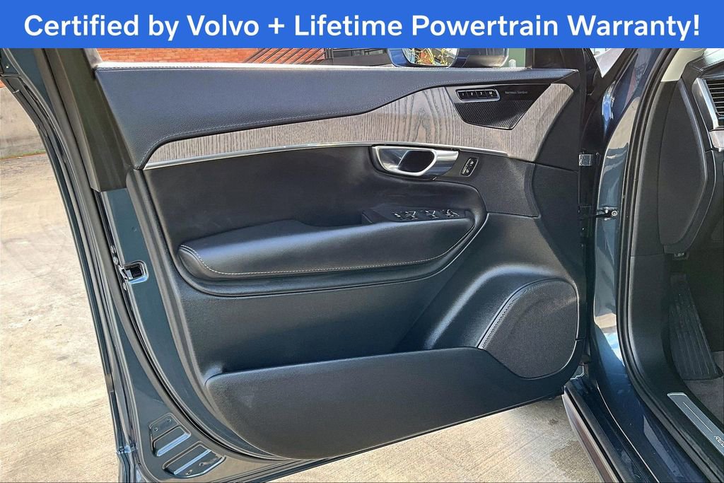 Used 2022 Volvo XC90 T8 Inscription image 24