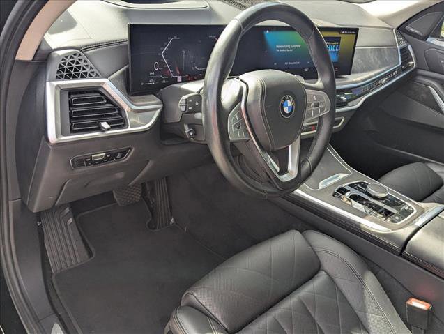 Certified 2023 BMW X7 xDrive40i w/ Premium Package AWD/4WD image 2
