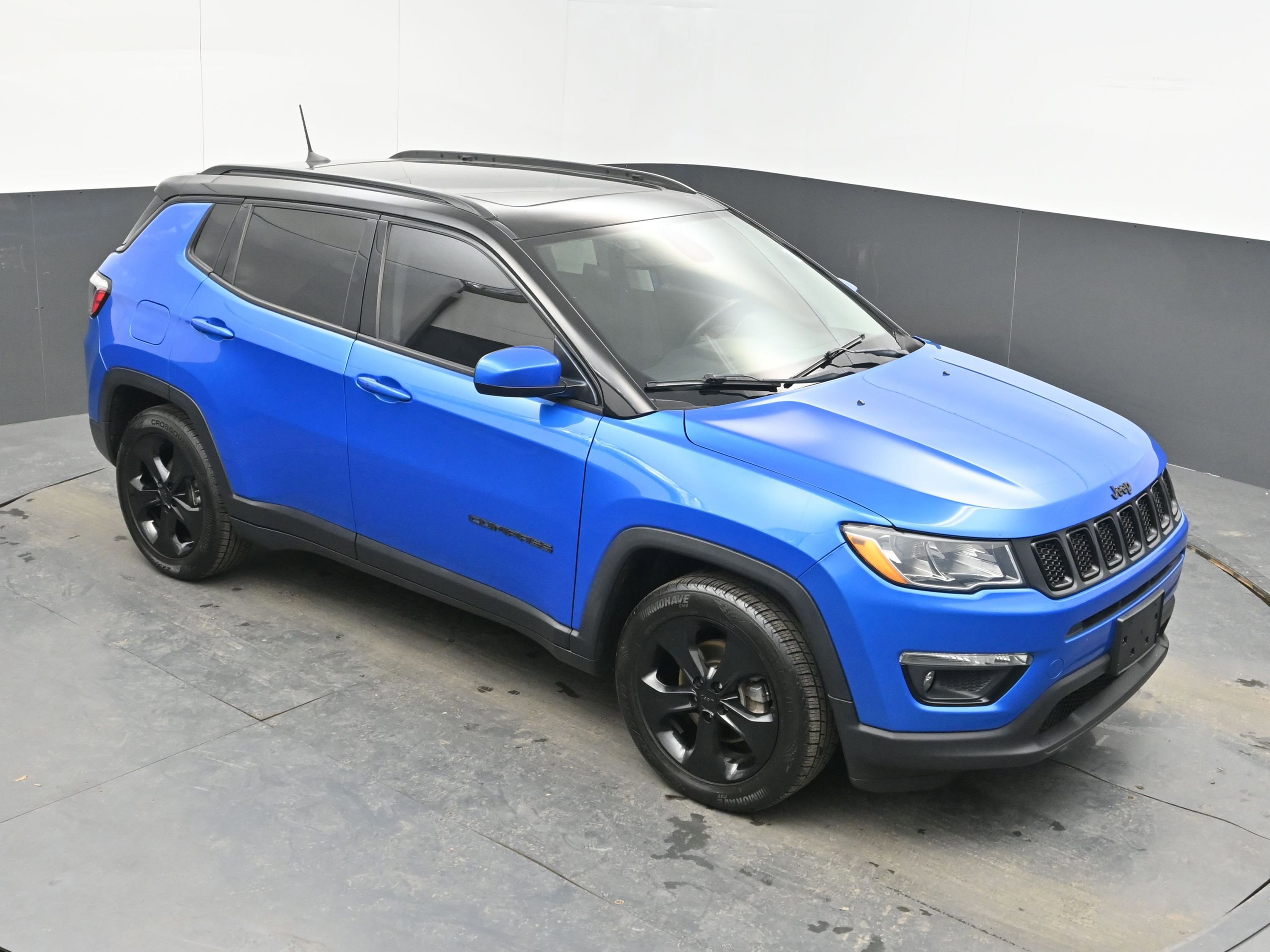 Used 2020 Jeep Compass Latitude image 31
