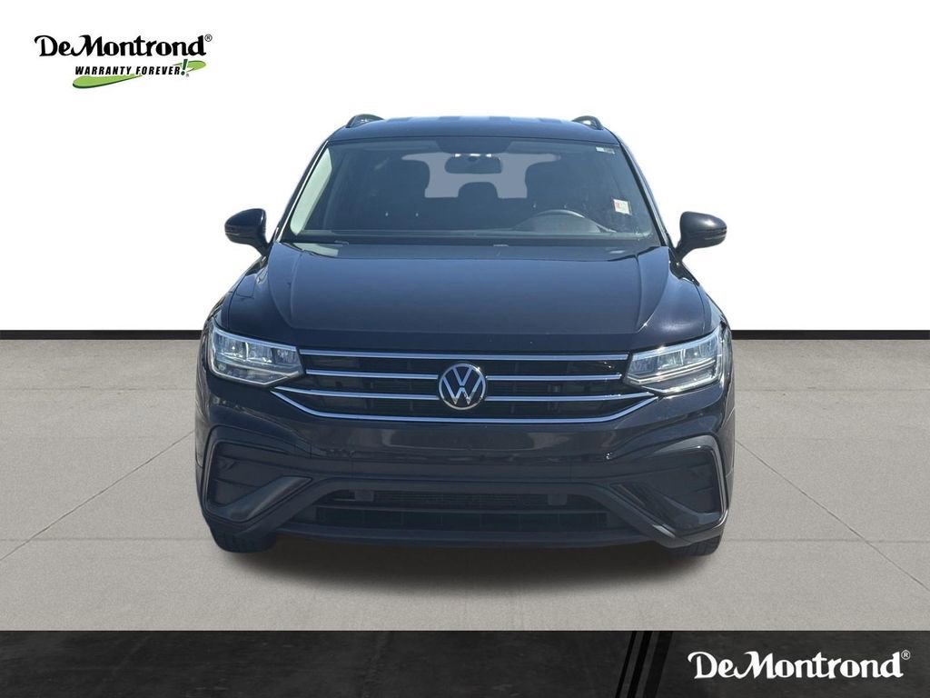 Used 2022 Volkswagen Tiguan S image 2