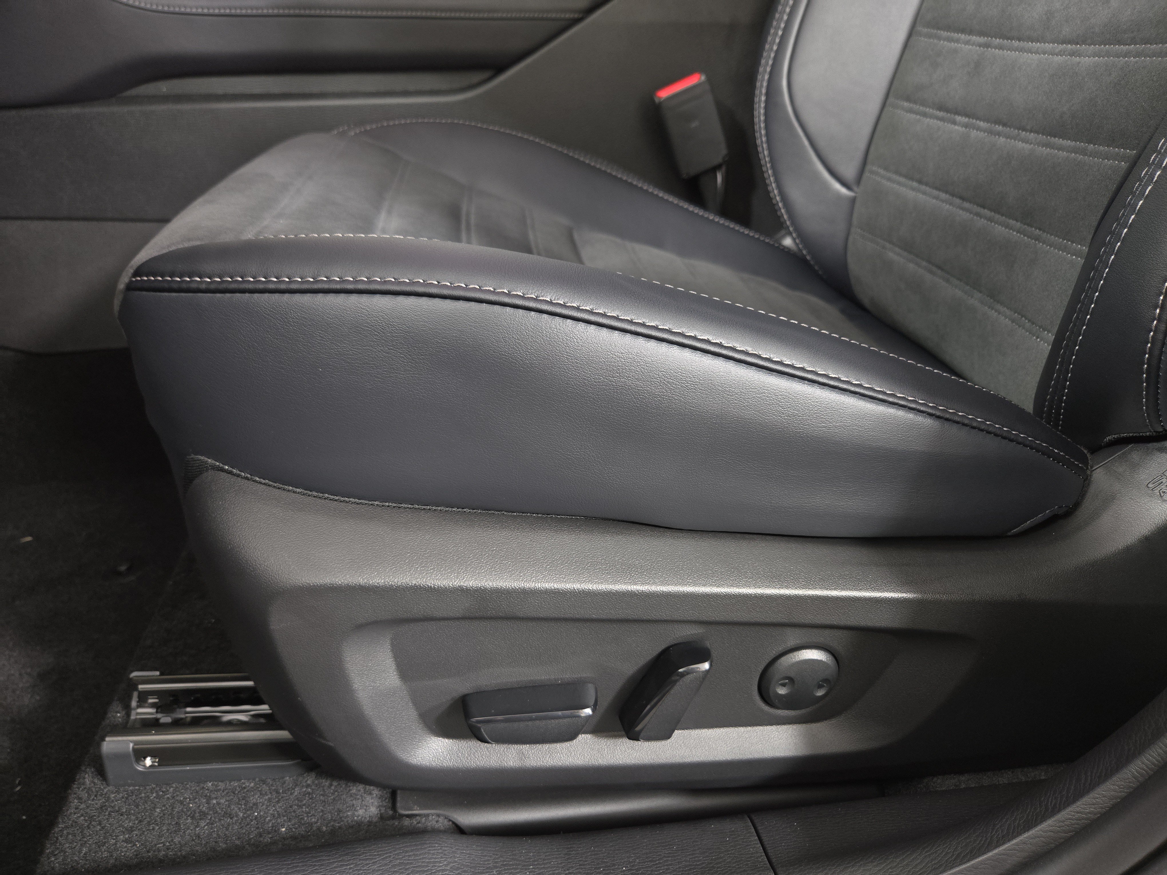 New 2026 Mitsubishi Outlander SE AWD/4WD image 31