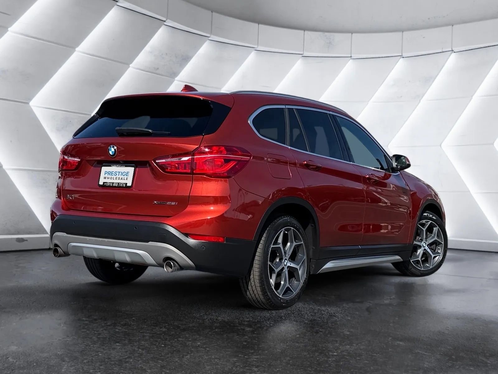 Used 2019 BMW X1 xDrive28i w/ Convenience Package AWD/4WD image 5