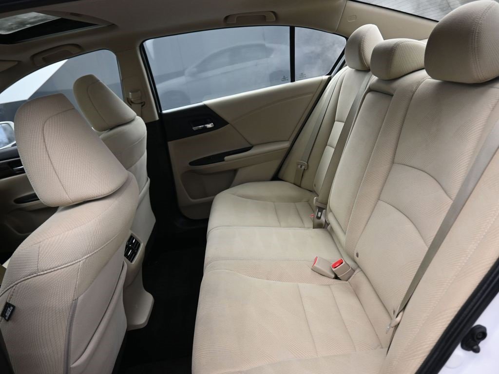 Used 2016 Honda Accord EX image 23