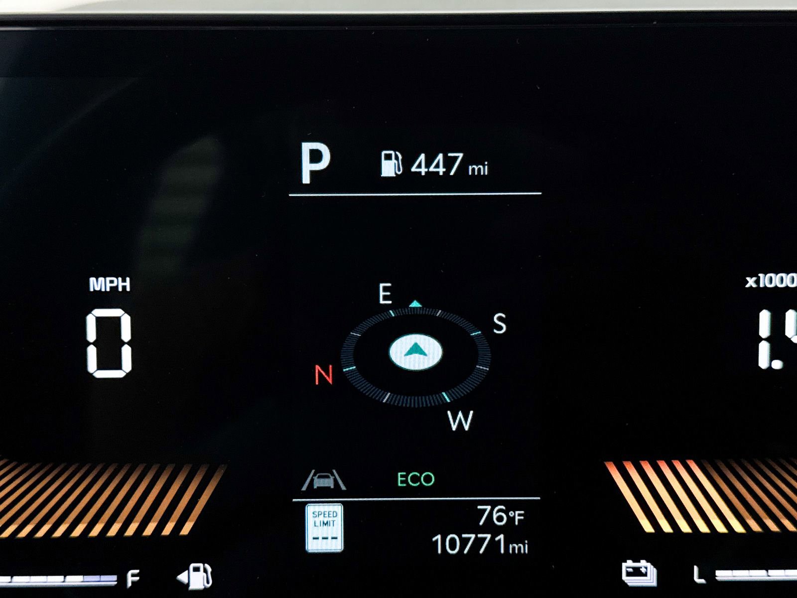 Certified 2025 Kia Carnival EX image 40