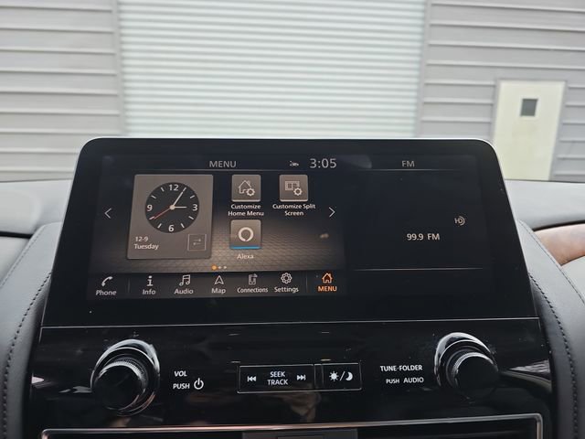Used 2024 Nissan Armada SL w/ Captain's Chairs Package image 35