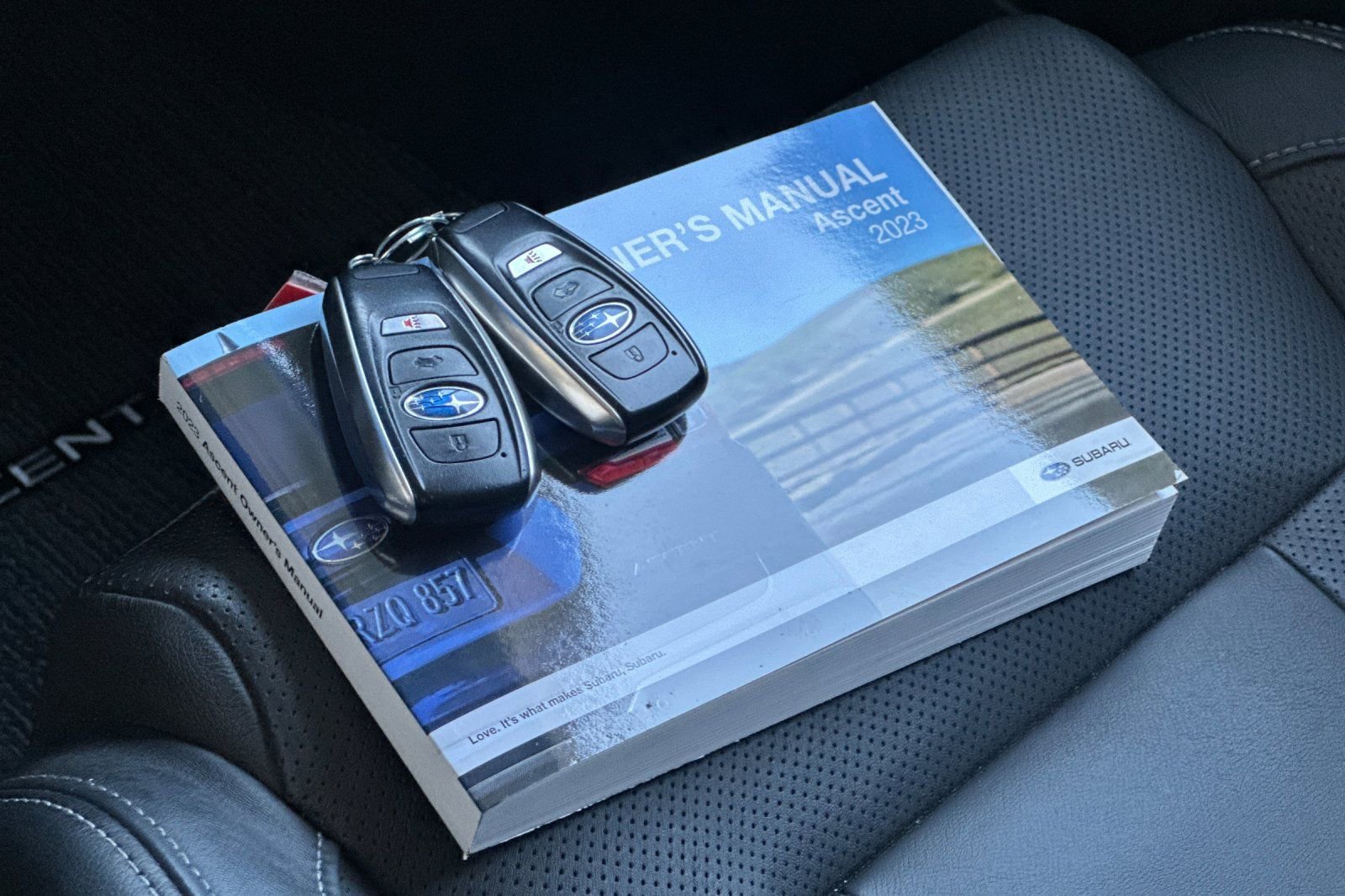 Used 2023 Subaru Ascent Limited AWD/4WD image 12