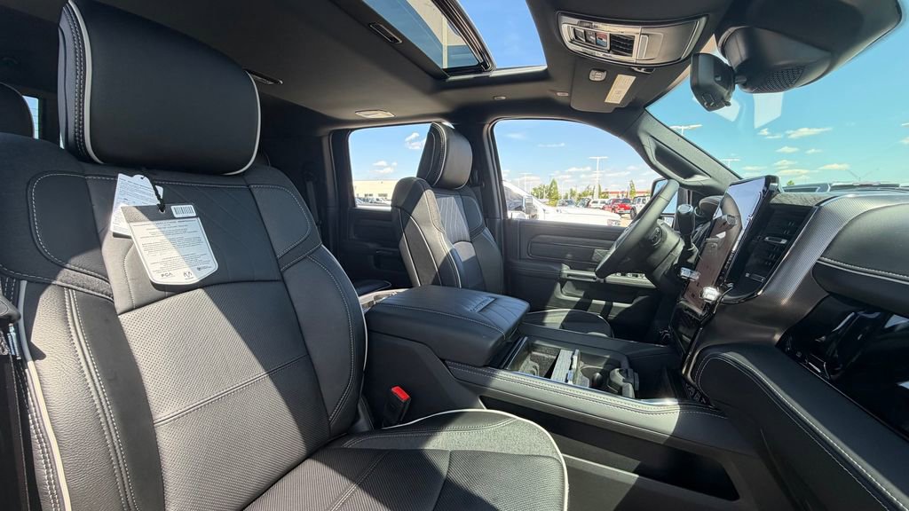 New 2026 RAM 2500 Limited AWD/4WD image 14