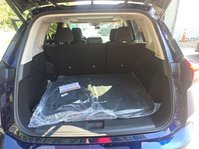 New 2026 Nissan Rogue Dark Armor AWD/4WD image 15