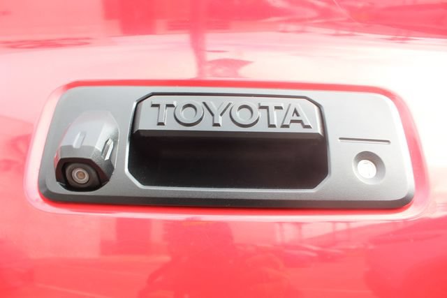Used 2016 Toyota Tacoma SR5 w/ SR5 Appearance Package (SN) RWD image 26