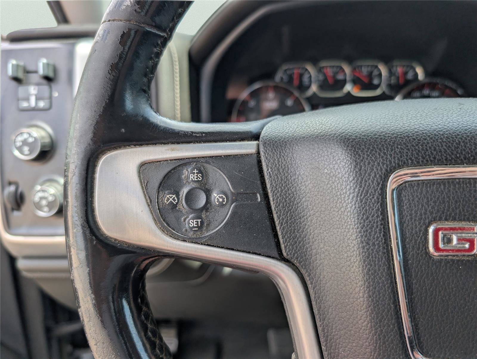 Used 2015 GMC Sierra 1500 SLE w/ SLE Value Package image 24