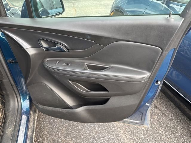 Used 2020 Buick Encore Preferred image 25