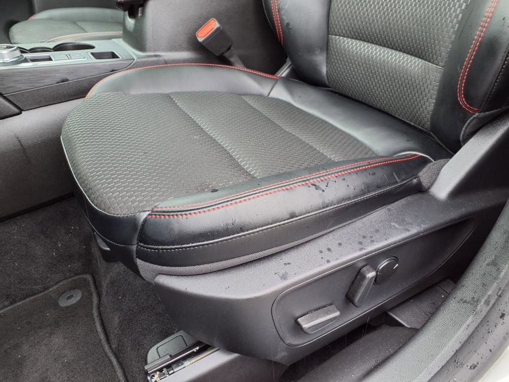 Used 2024 Ford Escape ST-Line Select w/ Tech Pack #2 image 9