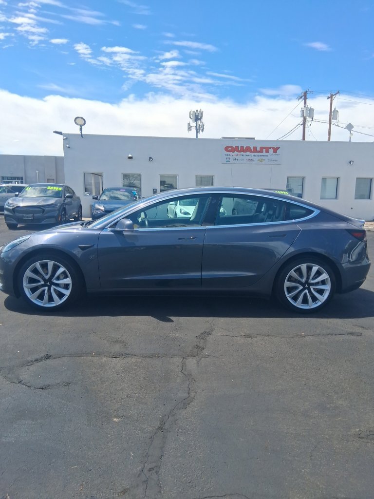 Used 2020 Tesla Model 3 Standard Range Plus RWD image 2