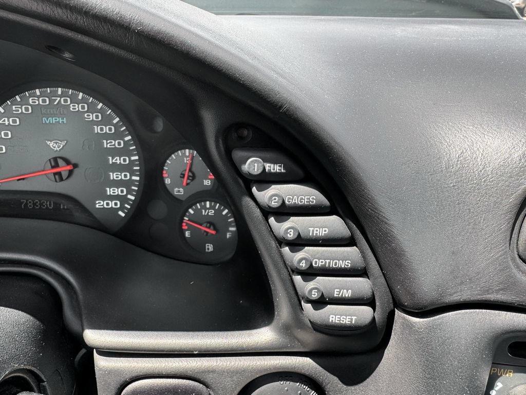 Used 1999 Chevrolet Corvette Coupe RWD image 25