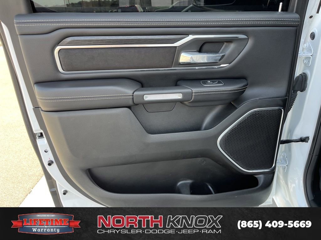Used 2024 RAM 1500 Laramie AWD/4WD image 15