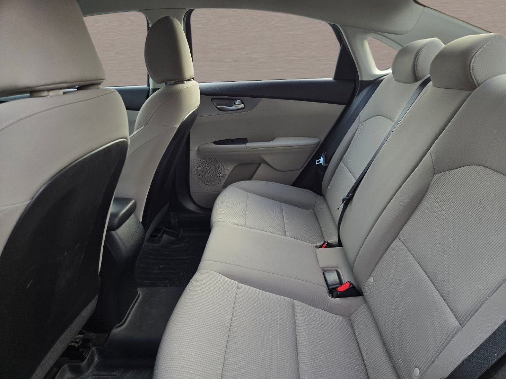 Used 2019 Kia Forte LXS FWD image 12