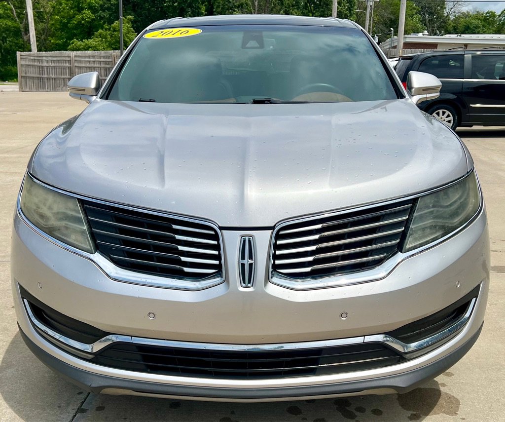 Used 2016 Lincoln MKX Black Label w/ Technology Package AWD/4WD image 2