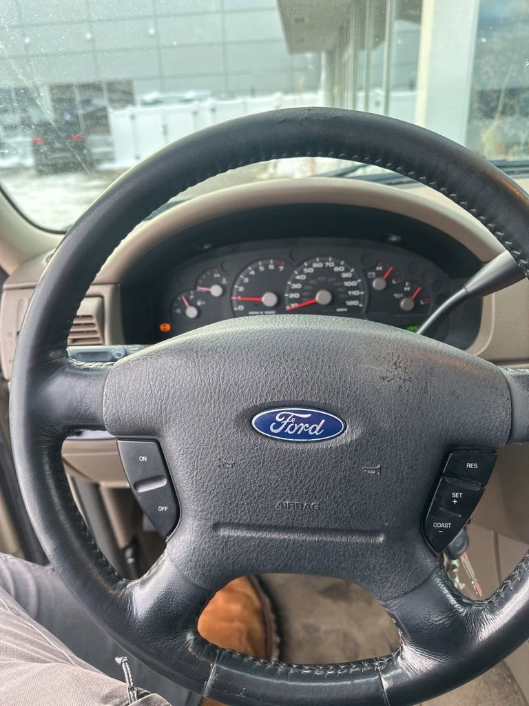 Used 2003 Ford Explorer XLT image 12