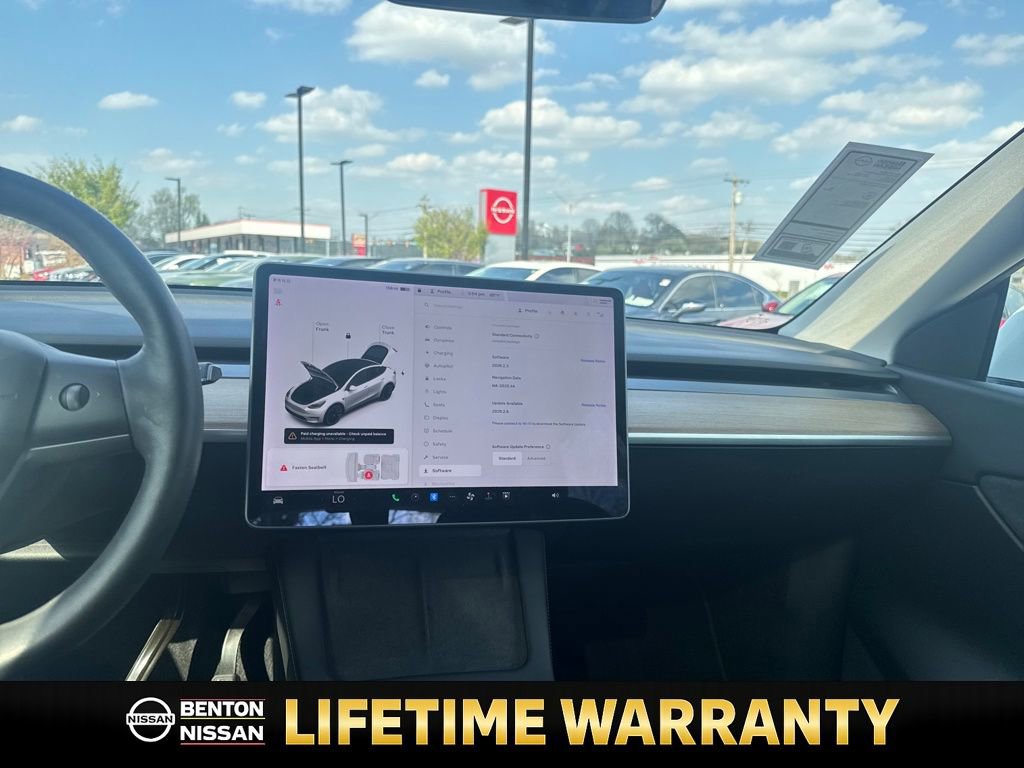 Used 2021 Tesla Model Y Long Range image 15