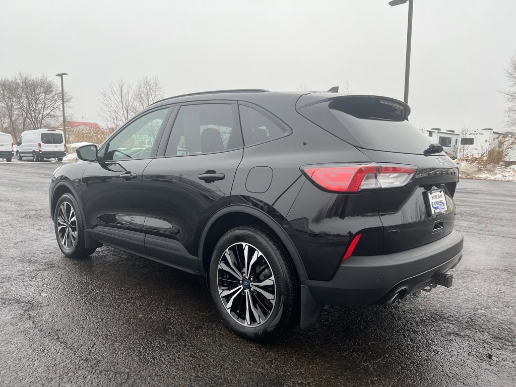 Used 2022 Ford Escape SEL w/ SEL Stealth AWD Package image 4