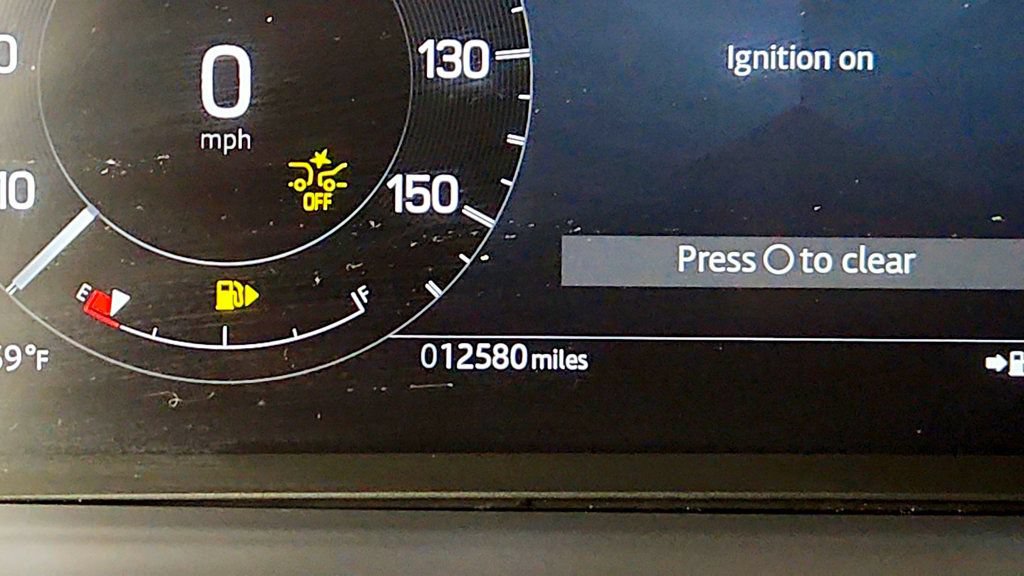 Used 2024 Land Rover Discovery Dynamic SE AWD/4WD image 16