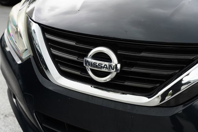 Used 2016 Nissan Altima 2.5 S w/ Power Driver Seat Package image 11