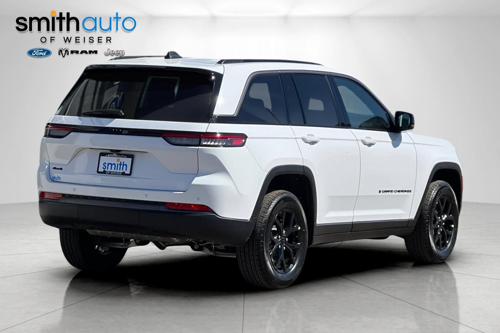New 2026 Jeep Grand Cherokee Altitude AWD/4WD image 5