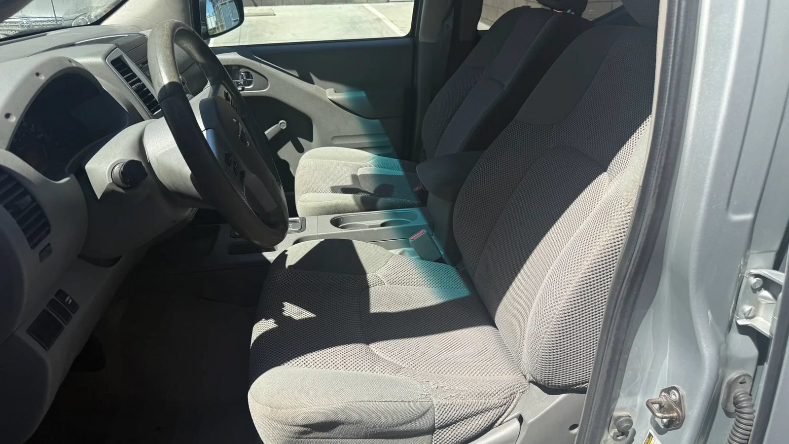 Used 2016 Nissan Frontier S RWD image 12