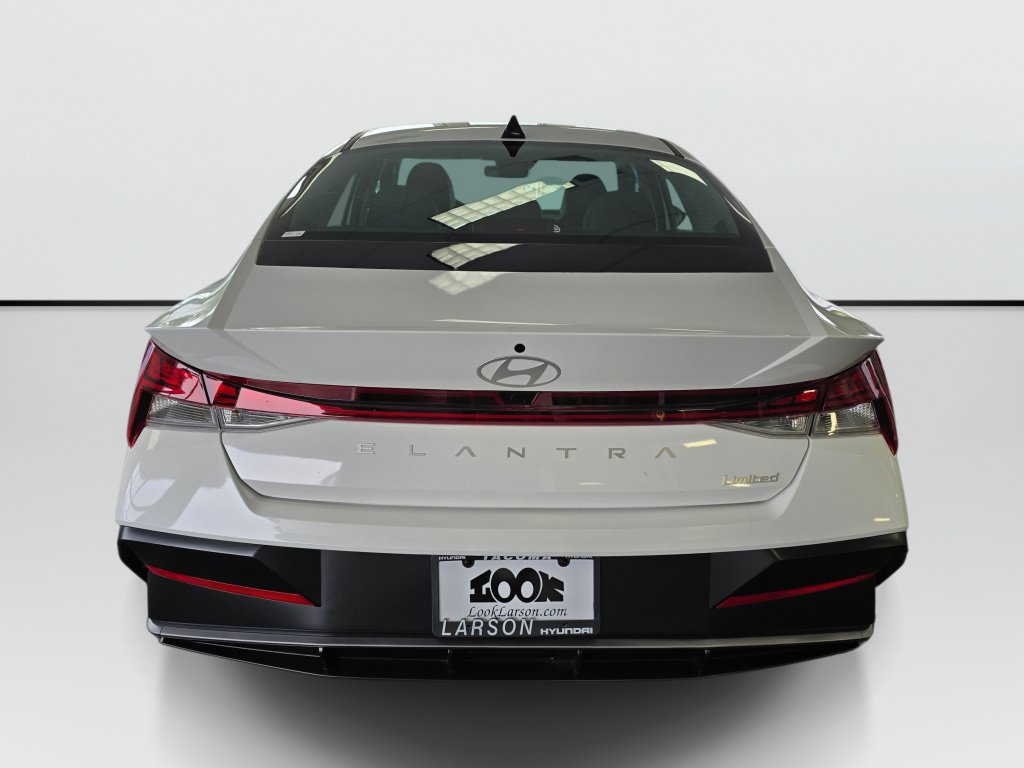 New 2026 Hyundai Elantra Limited FWD image 4