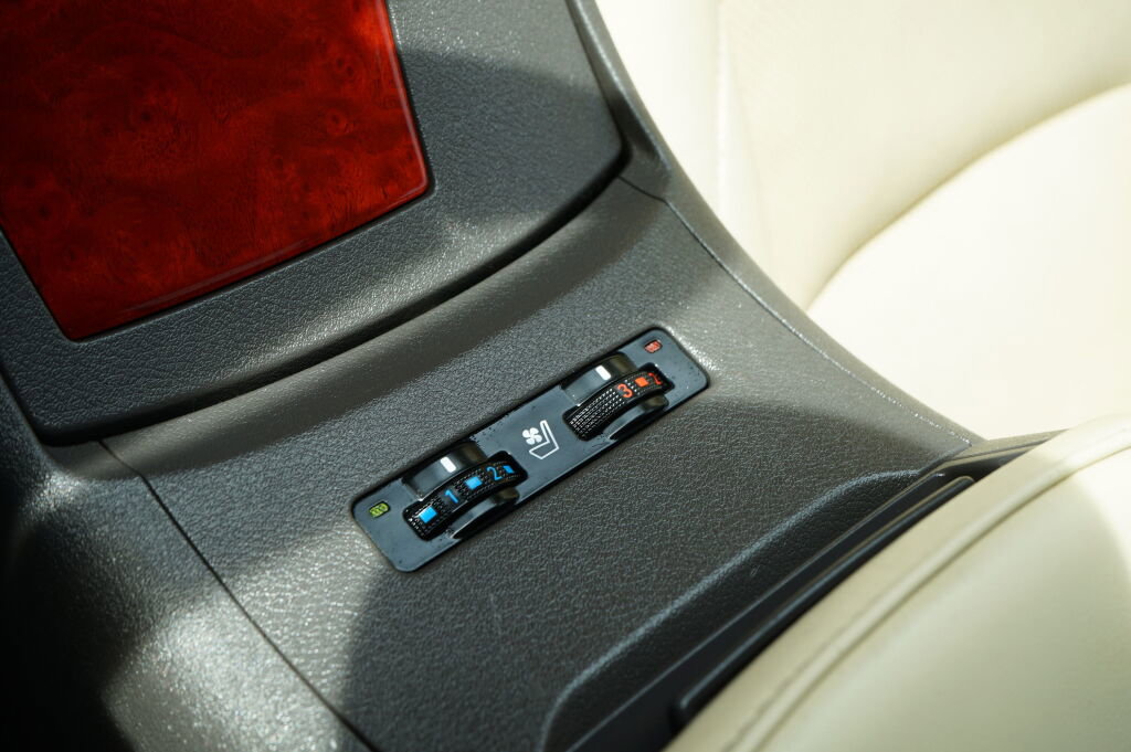 Used 2012 Lexus ES 350 image 19