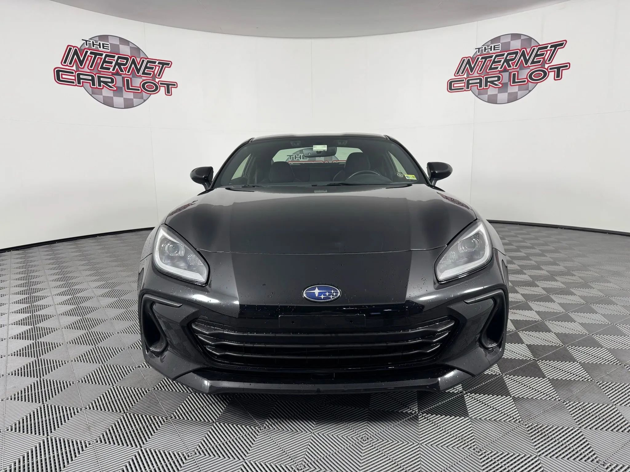 Used 2022 Subaru BRZ Limited RWD image 2