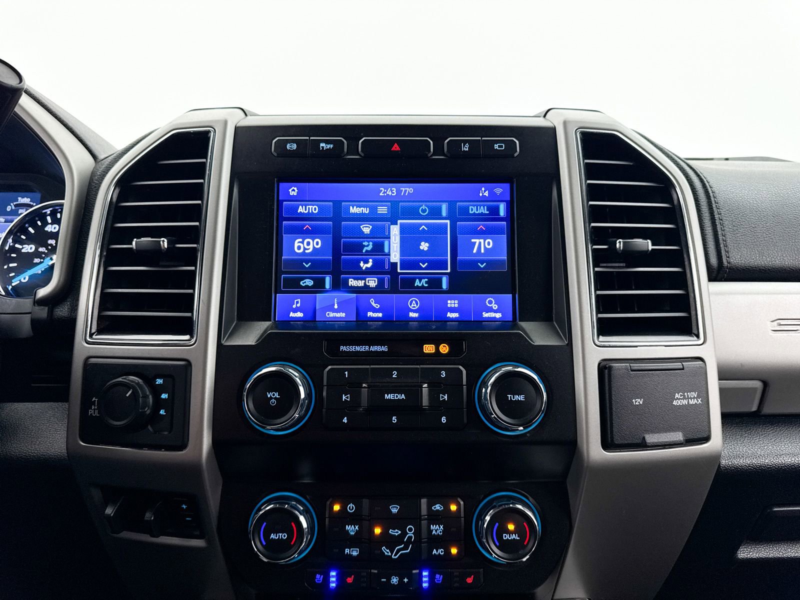 Used 2020 Ford F250 Lariat image 25