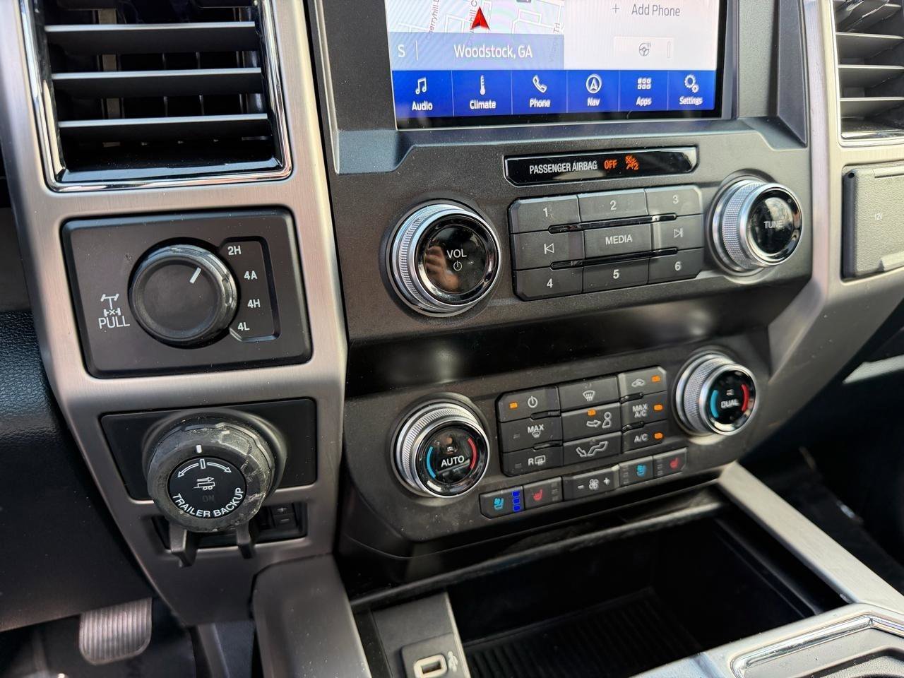 Used 2020 Ford F150 Platinum w/ Equipment Group 701A Luxury image 36